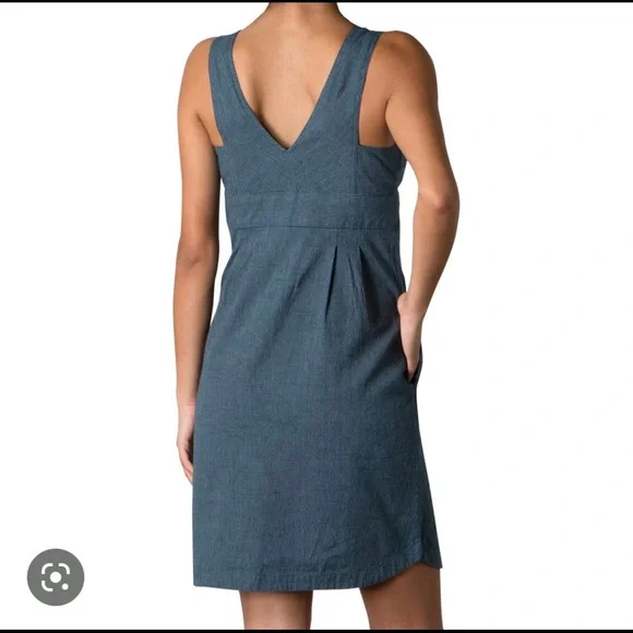 Toad & Co Atsuko chambray dress size Medium. READ! - Picture 2 of 10